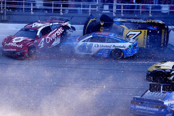 Can NASCAR drivers switch cars